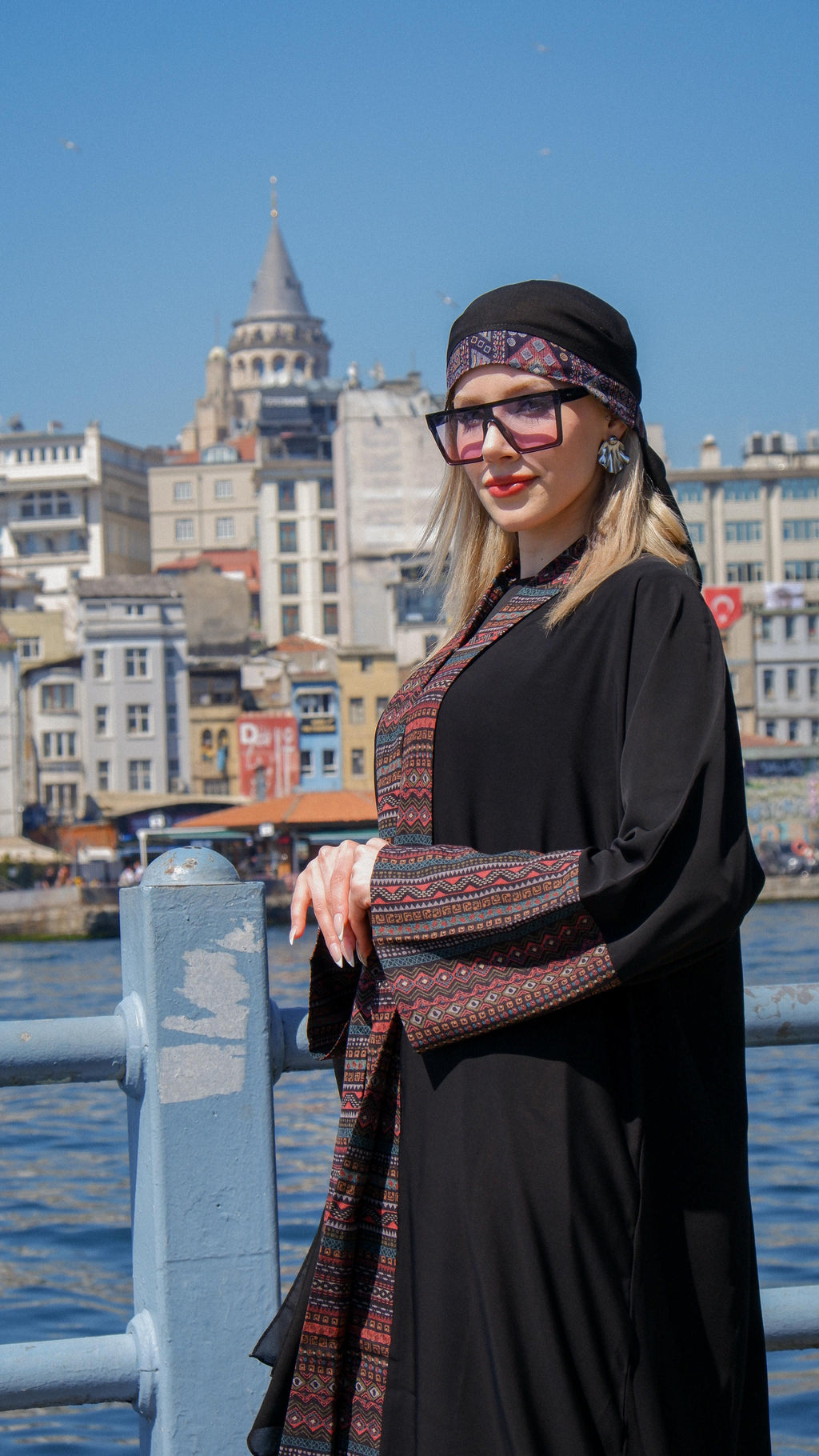 Modern Geleneksel Şeritli Ferace